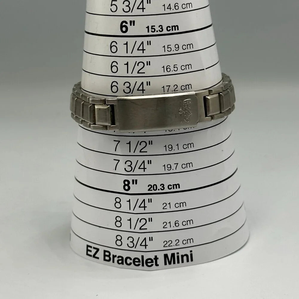 3/$30 Mossimo Watch Women Silver Tone Rectangle Case Date Window 7.5